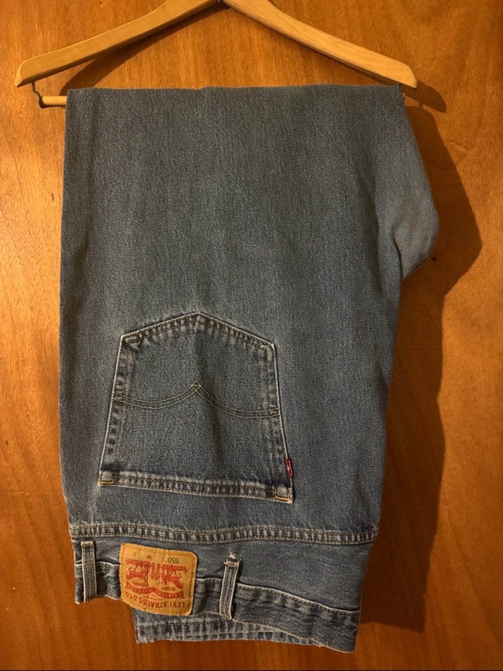 Levi's 550 Men’s Light Blue relaxed fit Straight Jeans (OLCC)